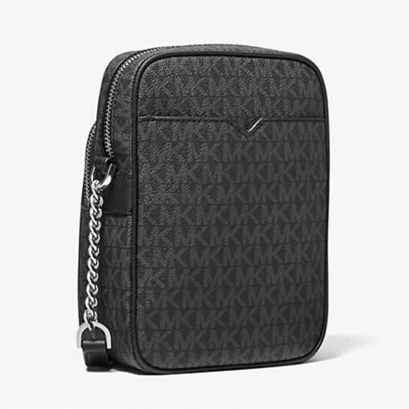 NWT Michael Kors Jet Set Travel Medium Logo
Crossbody Bag - Picture 2 of 10